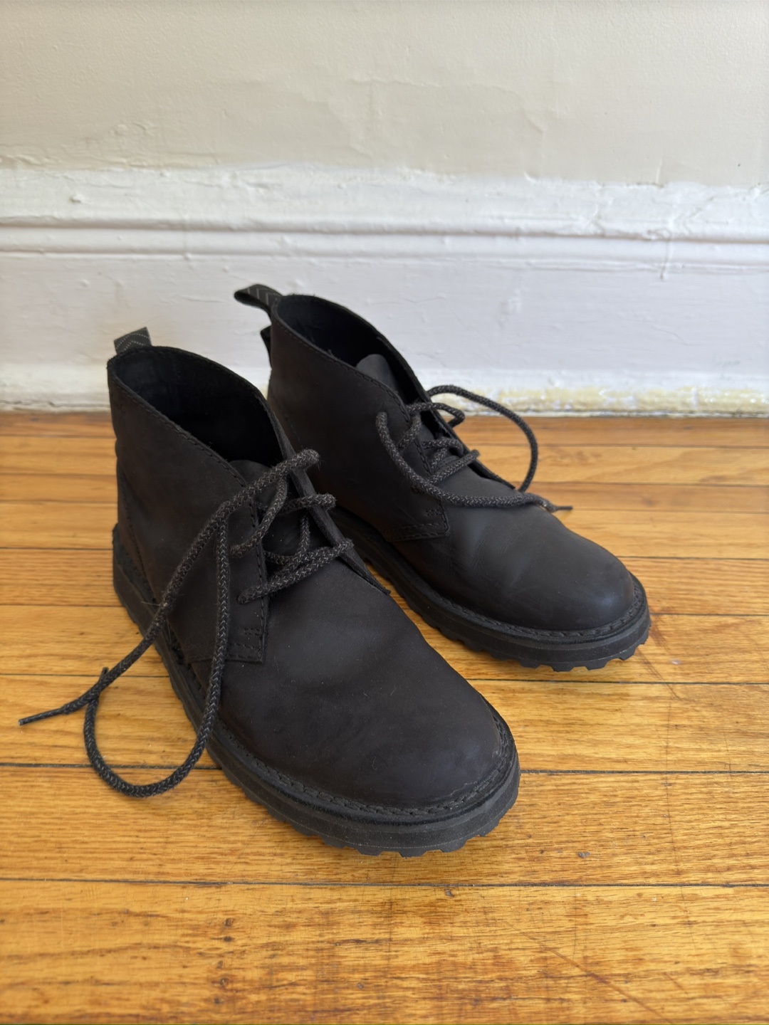 Clarks Signature Black Leather Chukka Boots - EU 42 / US 9