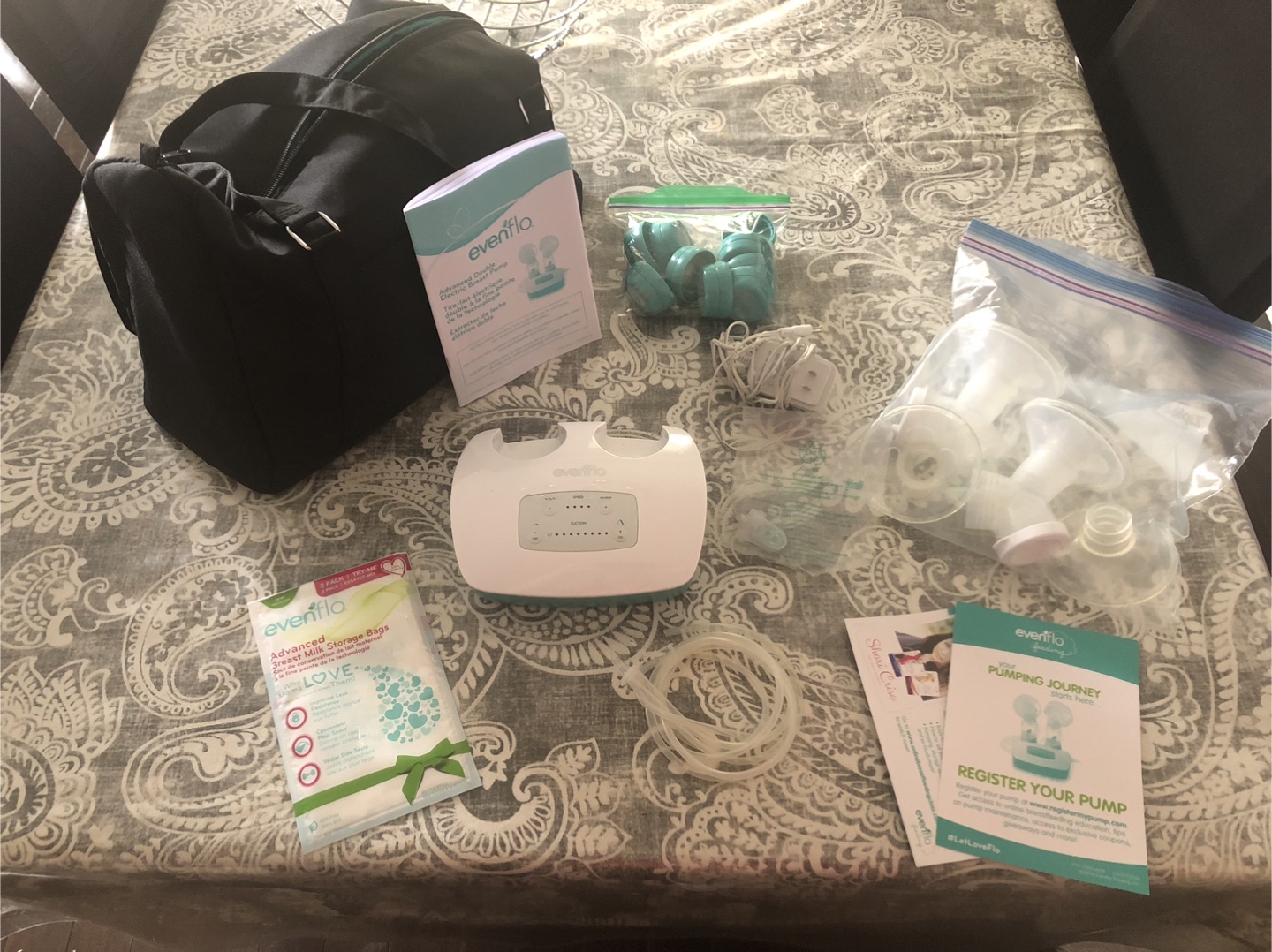 Evenflo Breast Pump with Accessories & Bag