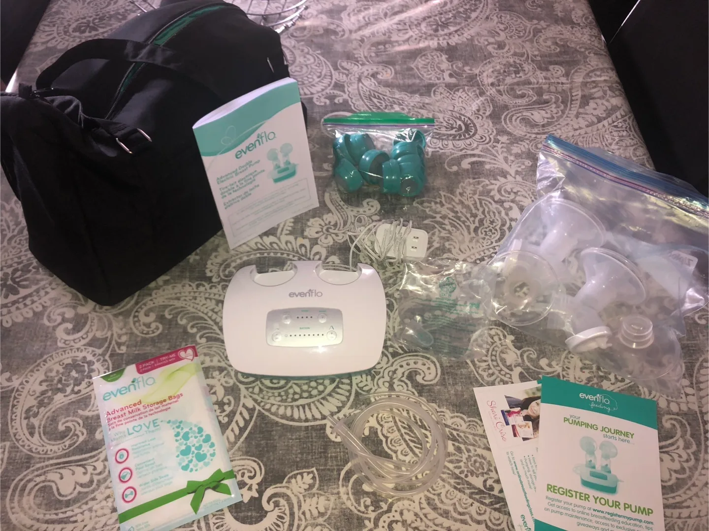 Evenflo Breast Pump with Accessories & Bag image indicator(4)
