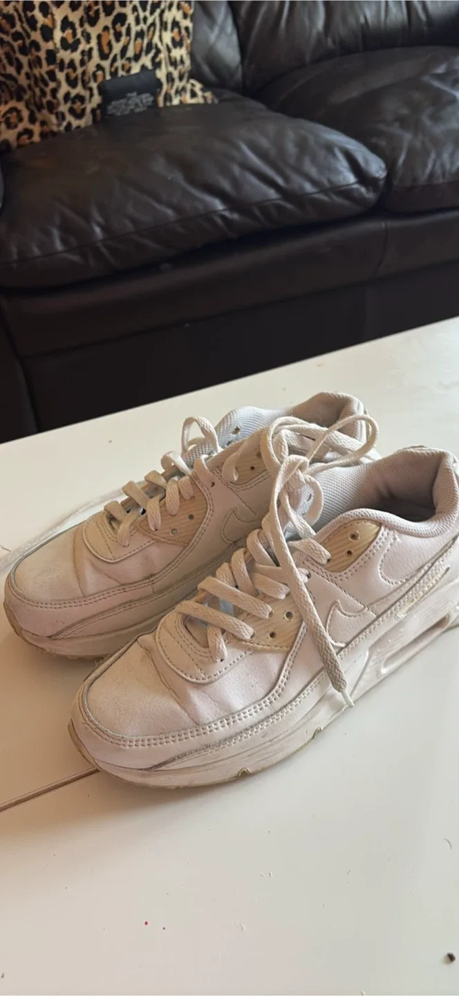 Nike Air Max 90 Sneakers - US 4Y thumbnail