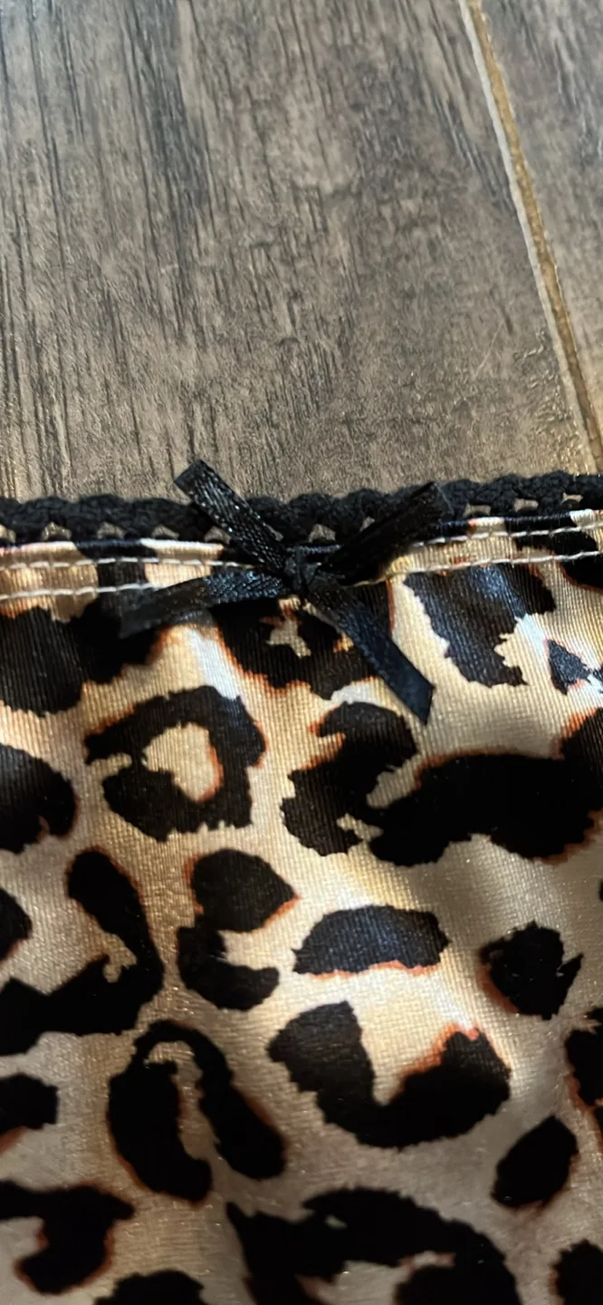 Sweetwear Soney Leopard Mini Skirt - Size S image indicator(2)