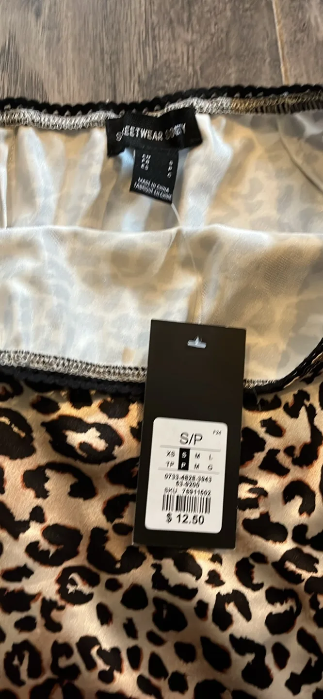 Sweetwear Soney Leopard Mini Skirt - Size S image indicator(3)