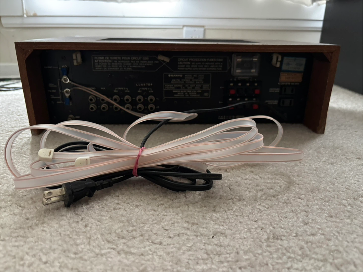 Vintage Sanyo 2033 AM/FM Stereo Receiver TESTED & WORKING - photo 4