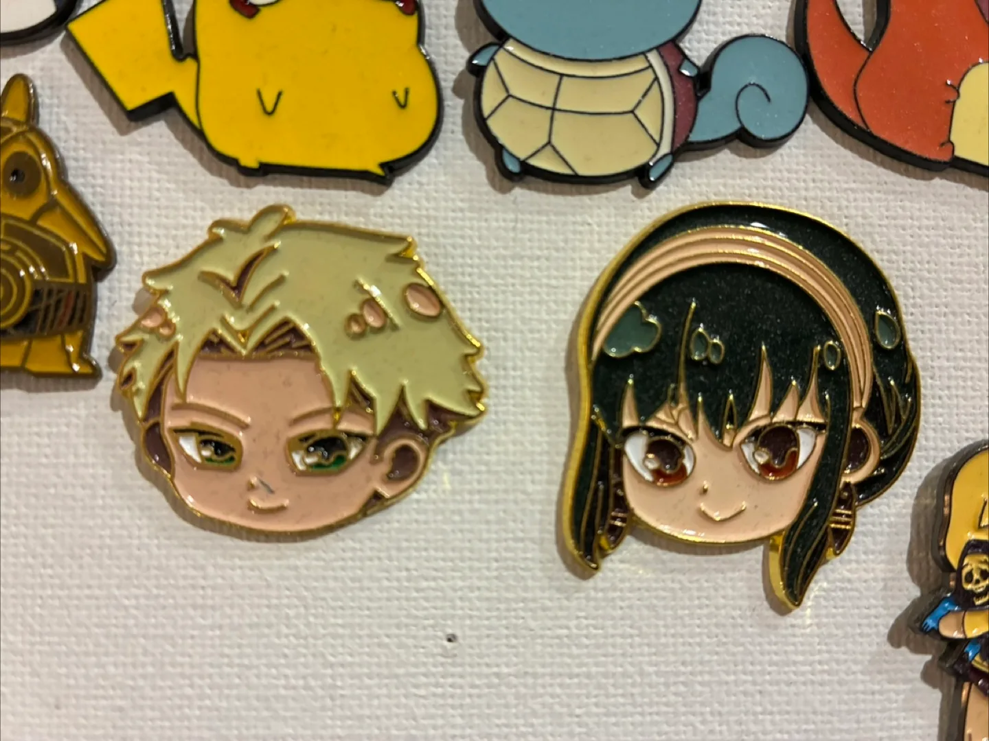 Spy x Family Enamel Pins - Loid & Yor thumbnail