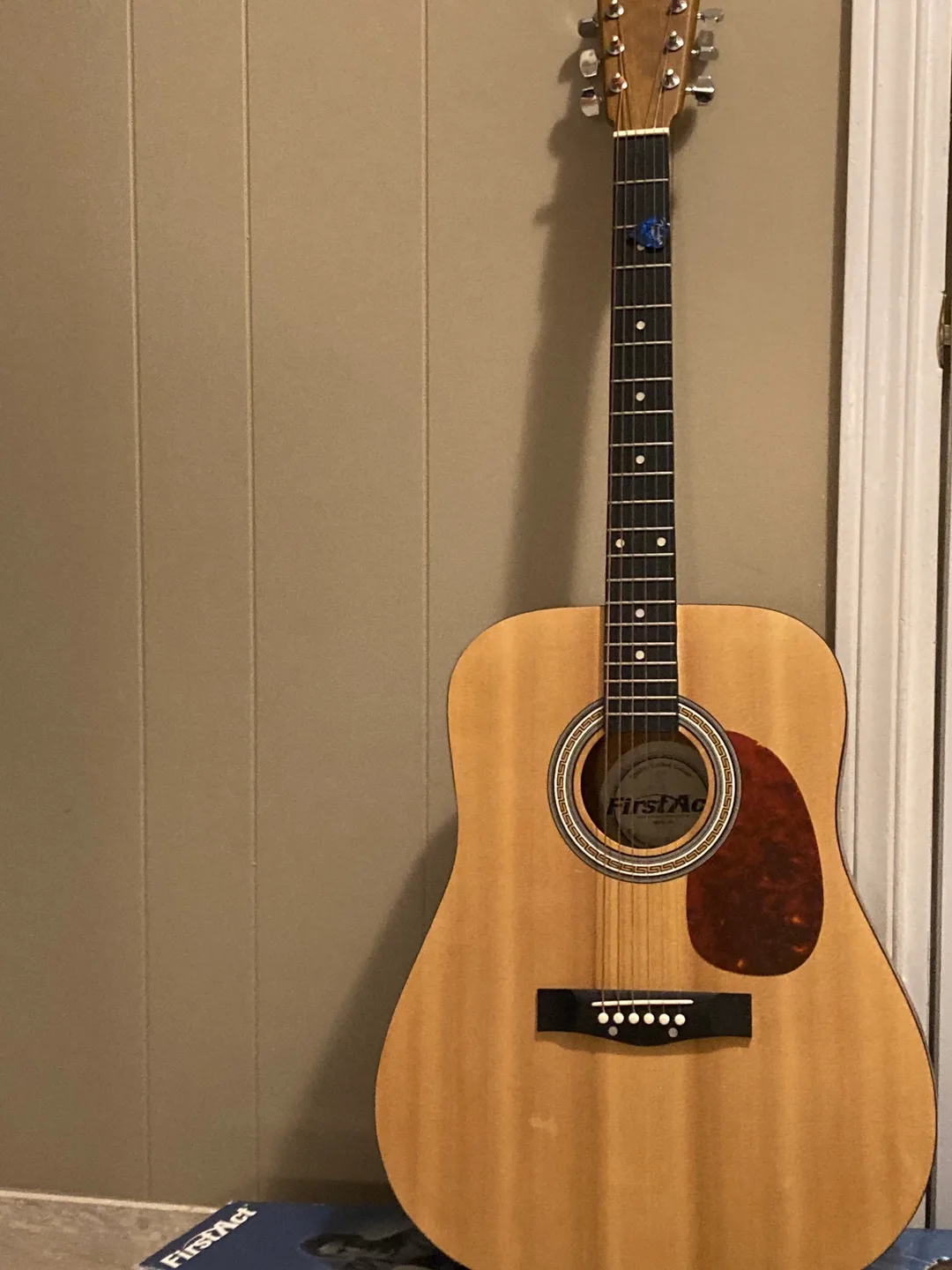 First Act Acoustic Guitar - Player Series image indicator(5)