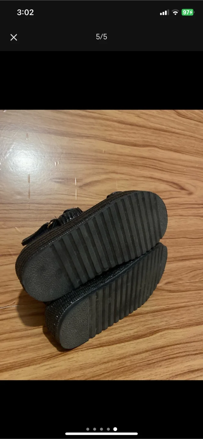 Women’s Madden NYC Sandals sz6 image indicator(5)