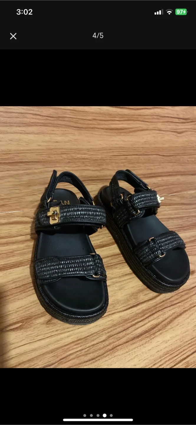 Women’s Madden NYC Sandals sz6 image indicator(4)