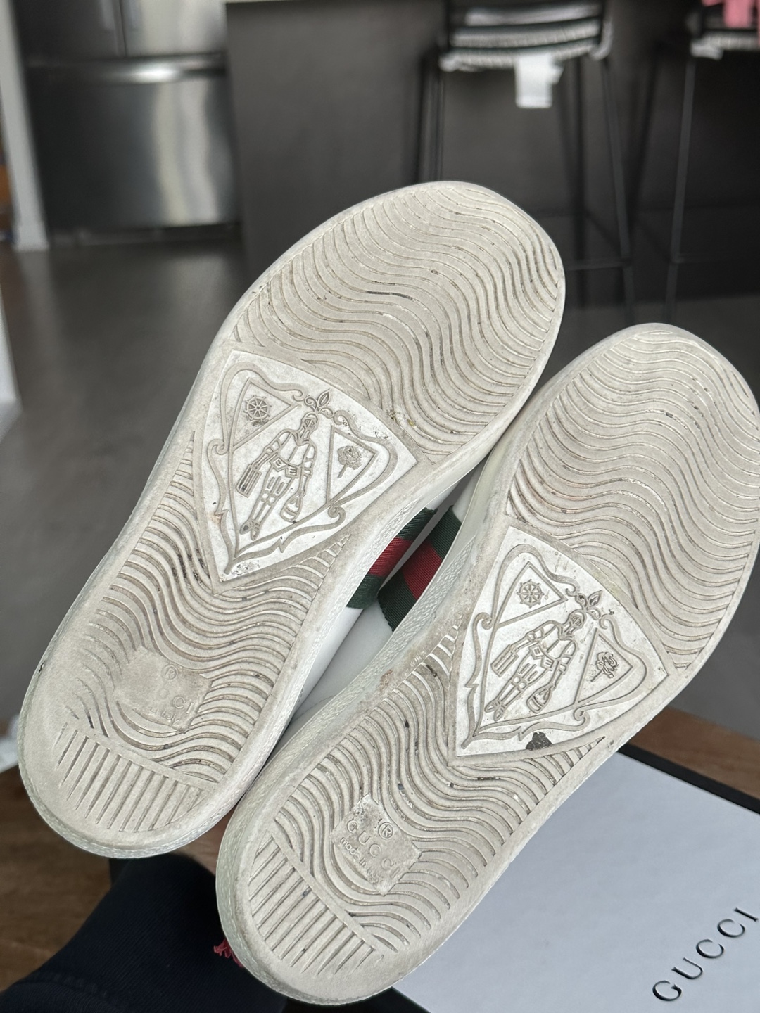 Authentic Gucci Ace Sneakers - photo 4