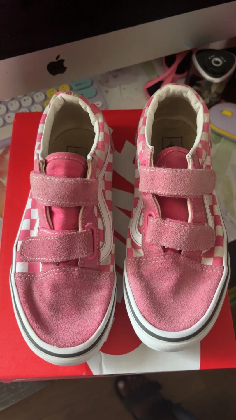 Vans Old Skool Pink Checkerboard Shoes - Size 8 thumbnail