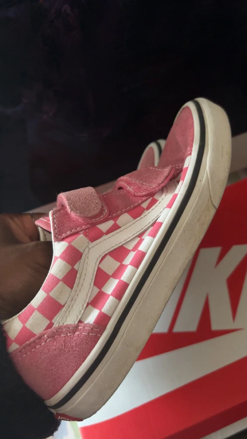 Vans Old Skool Pink Checkerboard Shoes - Size 8 image indicator(3)