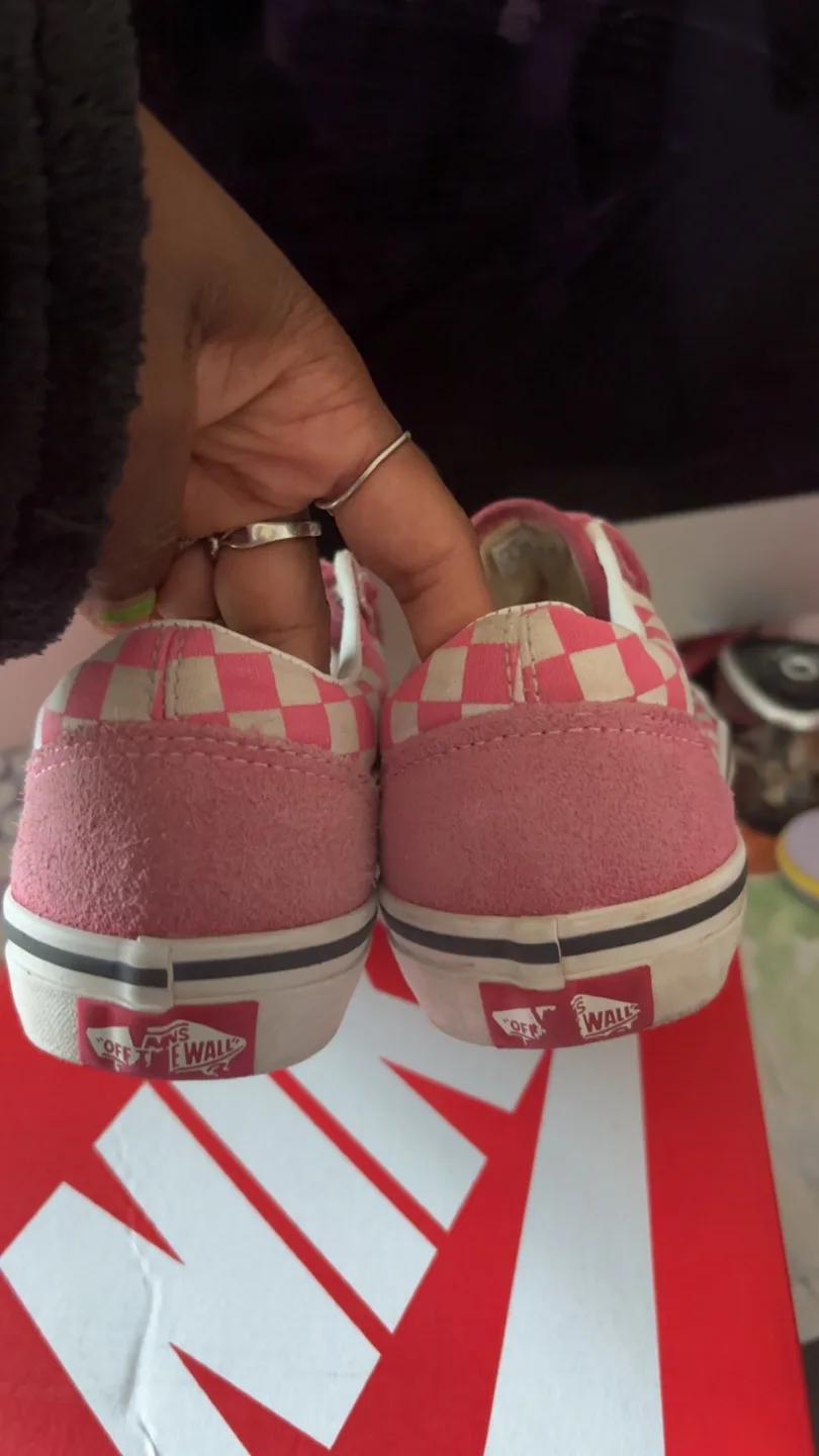 Vans Old Skool Pink Checkerboard Shoes - Size 8 image indicator(2)