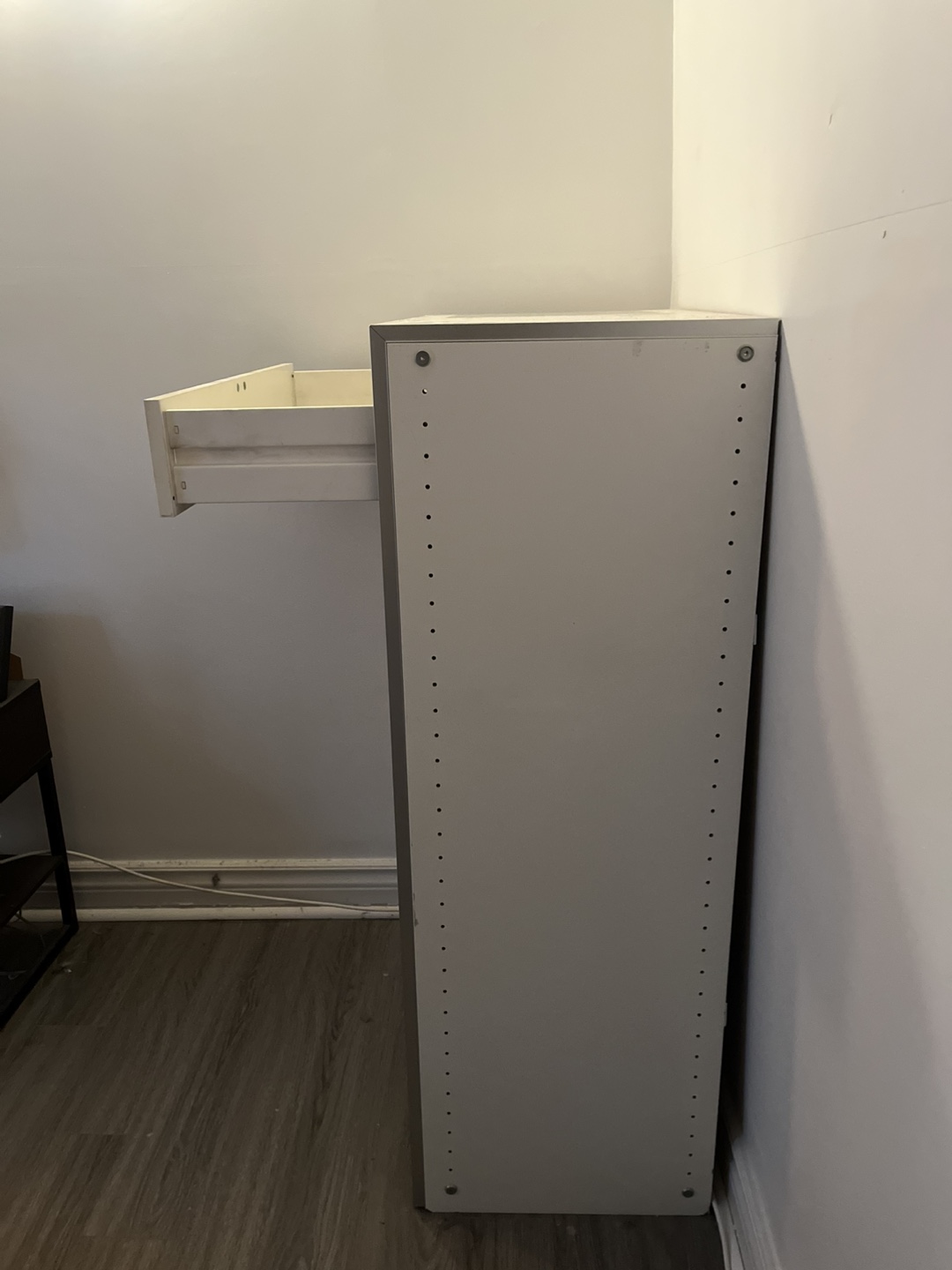 8-Drawer Dresser - Great for students - photo 3