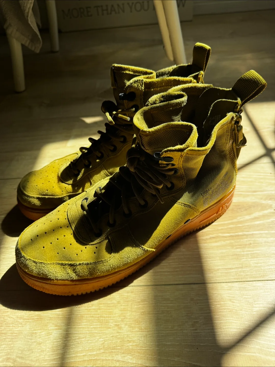 Nike Air Force 1 High Utility 2.0 Size 10 image indicator(4)