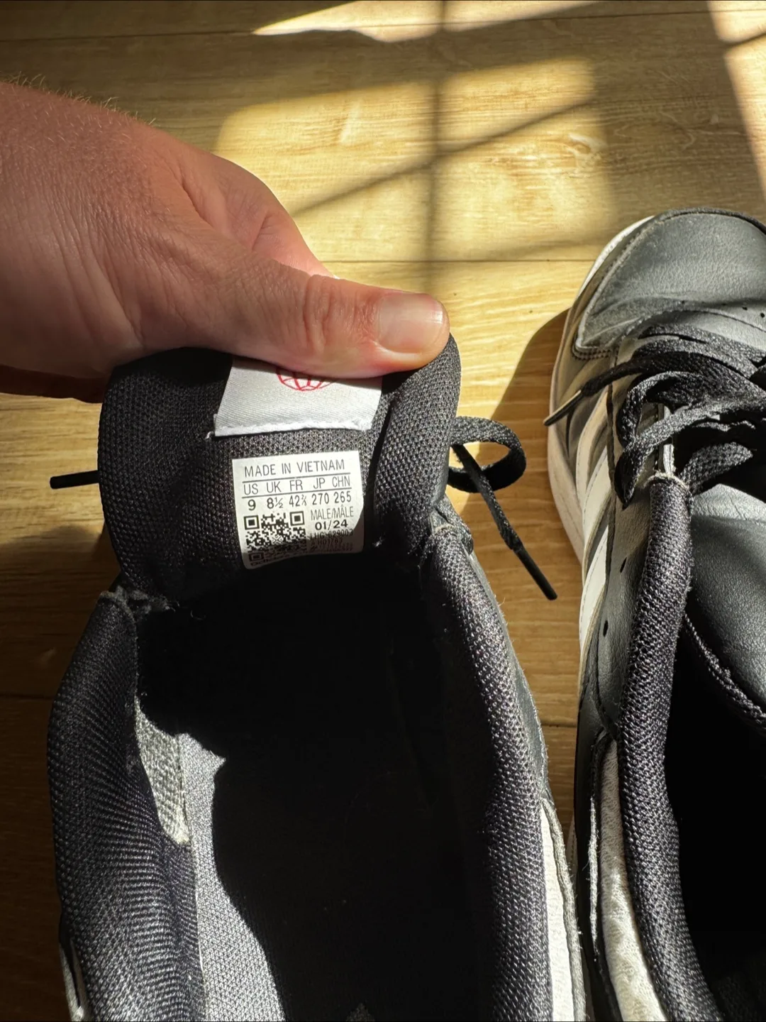 Adidas Hoops 3.0 Sneakers - Size 9 US image indicator(5)