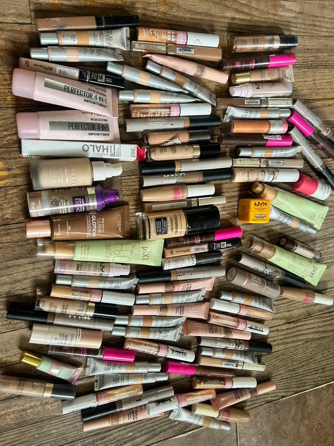 Mixed Lot of Makeup Products - Various Brands image indicator(2)