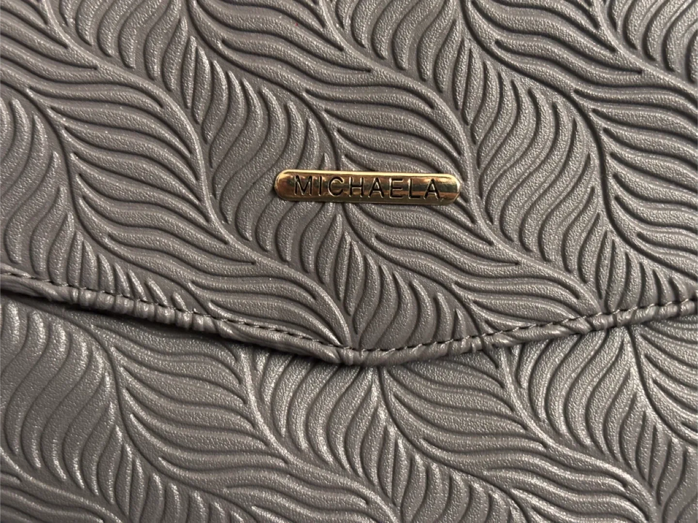 Stylish Crossbody Bag – Grey Embossed Pattern image indicator(5)