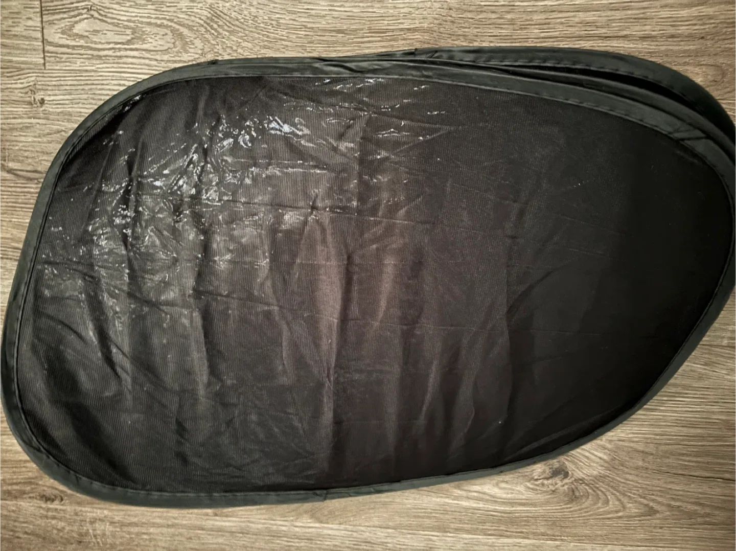 Car Window Sun Shade - 20"x12" image indicator(7)