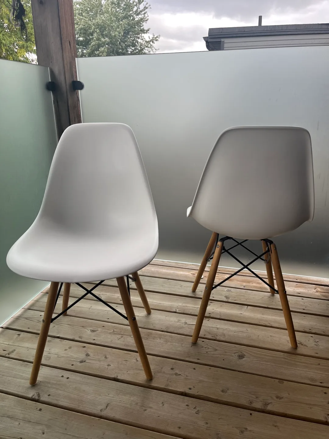 4 x White Eames Style Dining Chair thumbnail