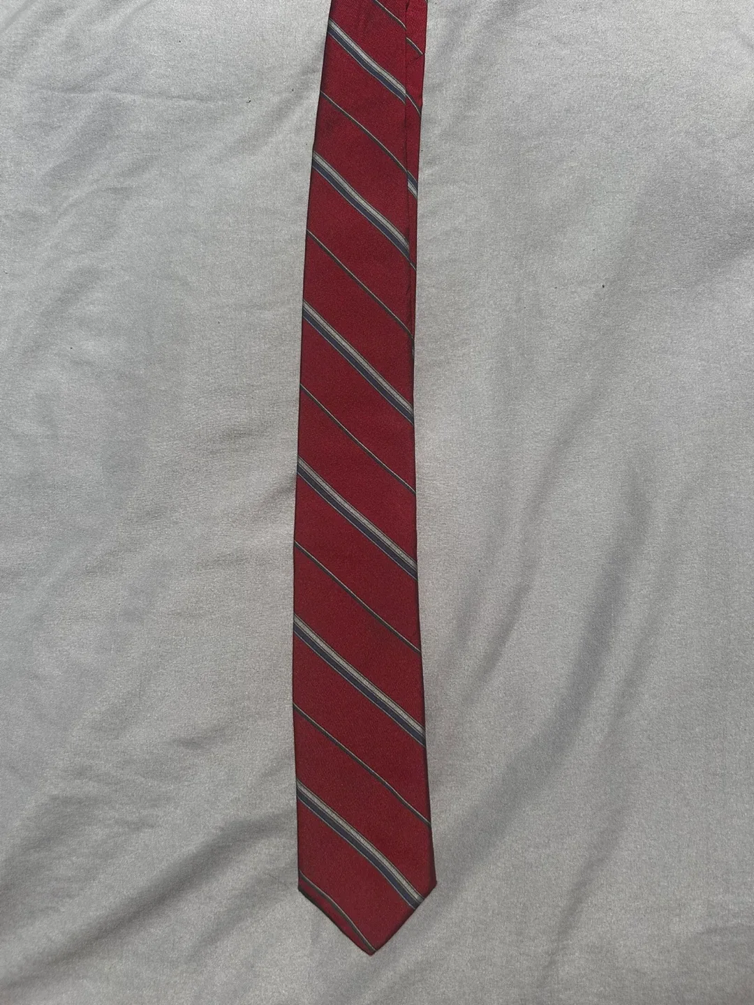 Vintage Gucci Red Striped Tie image indicator(5)