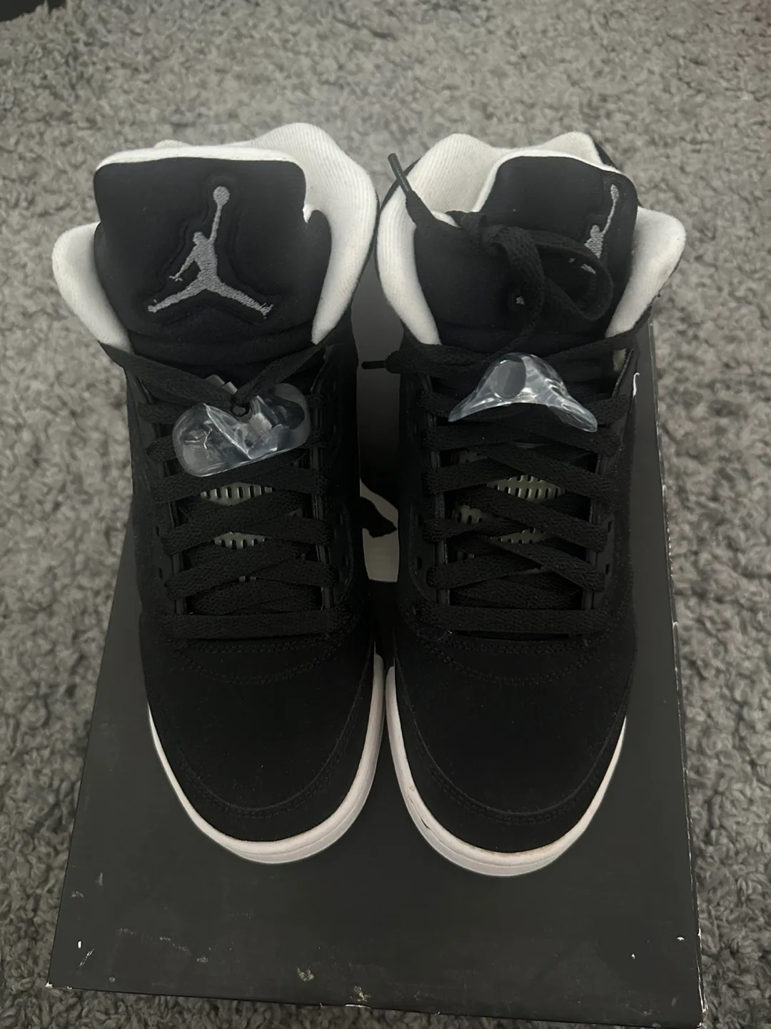 Air Jordan 5 Retro Oreos (GS) Size 6.5Y image indicator(3)