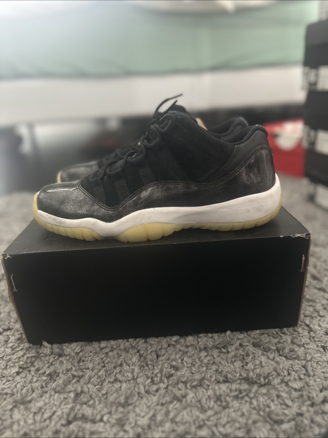 Jordan 11 low Barons size 6.5Y
