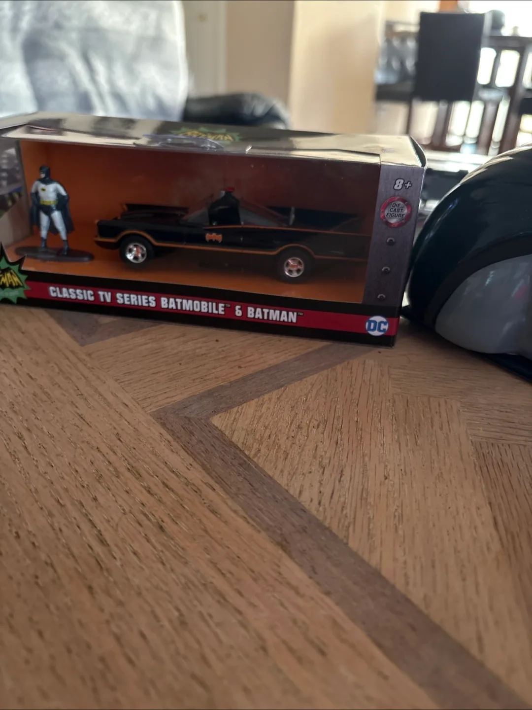 Batman Bank, Can Hugger, Hot Wheels Batmobile, Bust image indicator(2)