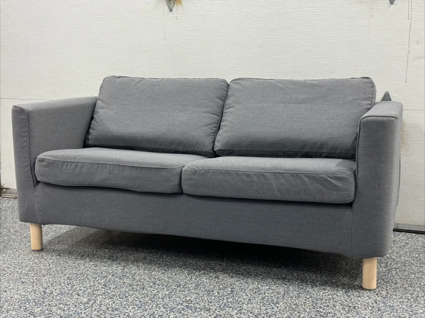 Ikea sofa Free delivery image indicator(4)