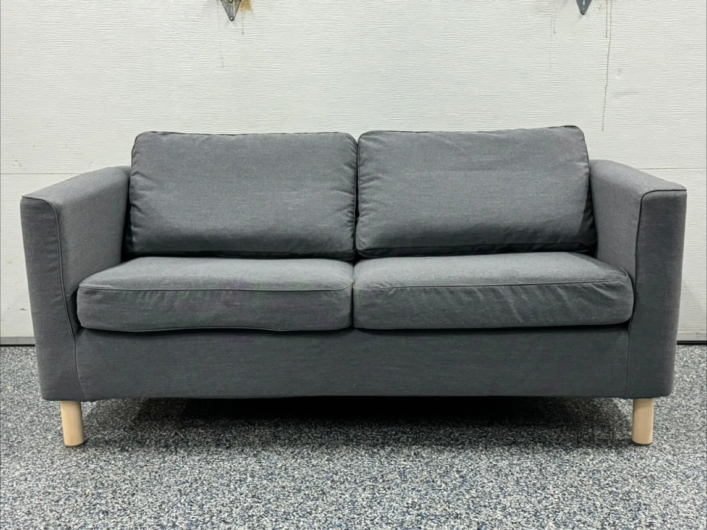 Ikea sofa Free delivery image indicator(5)