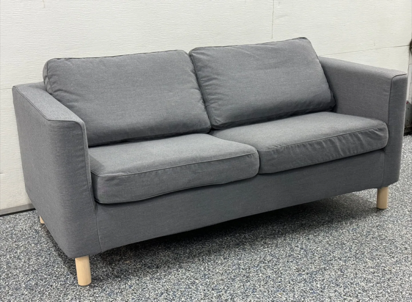 Ikea sofa Free delivery image indicator(3)