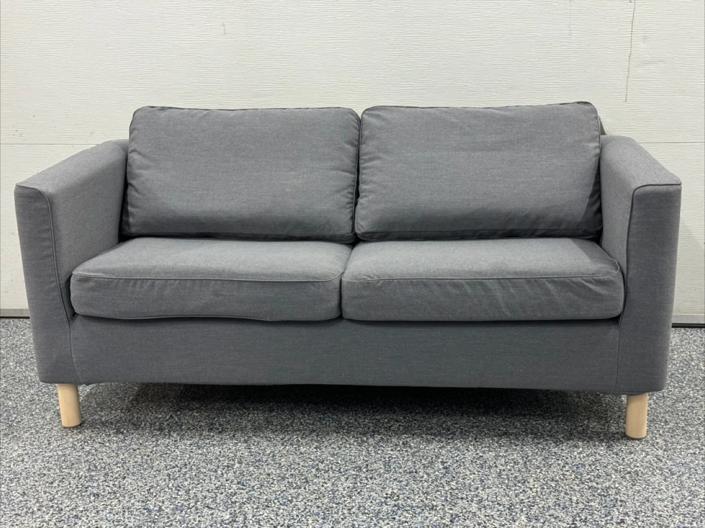 Ikea sofa Free delivery image indicator(2)