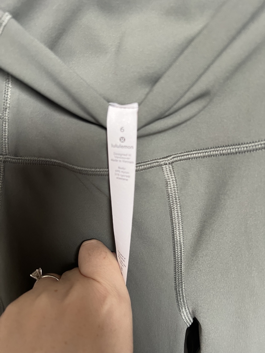 Lululemon Groove Pant Size 6 - photo 4