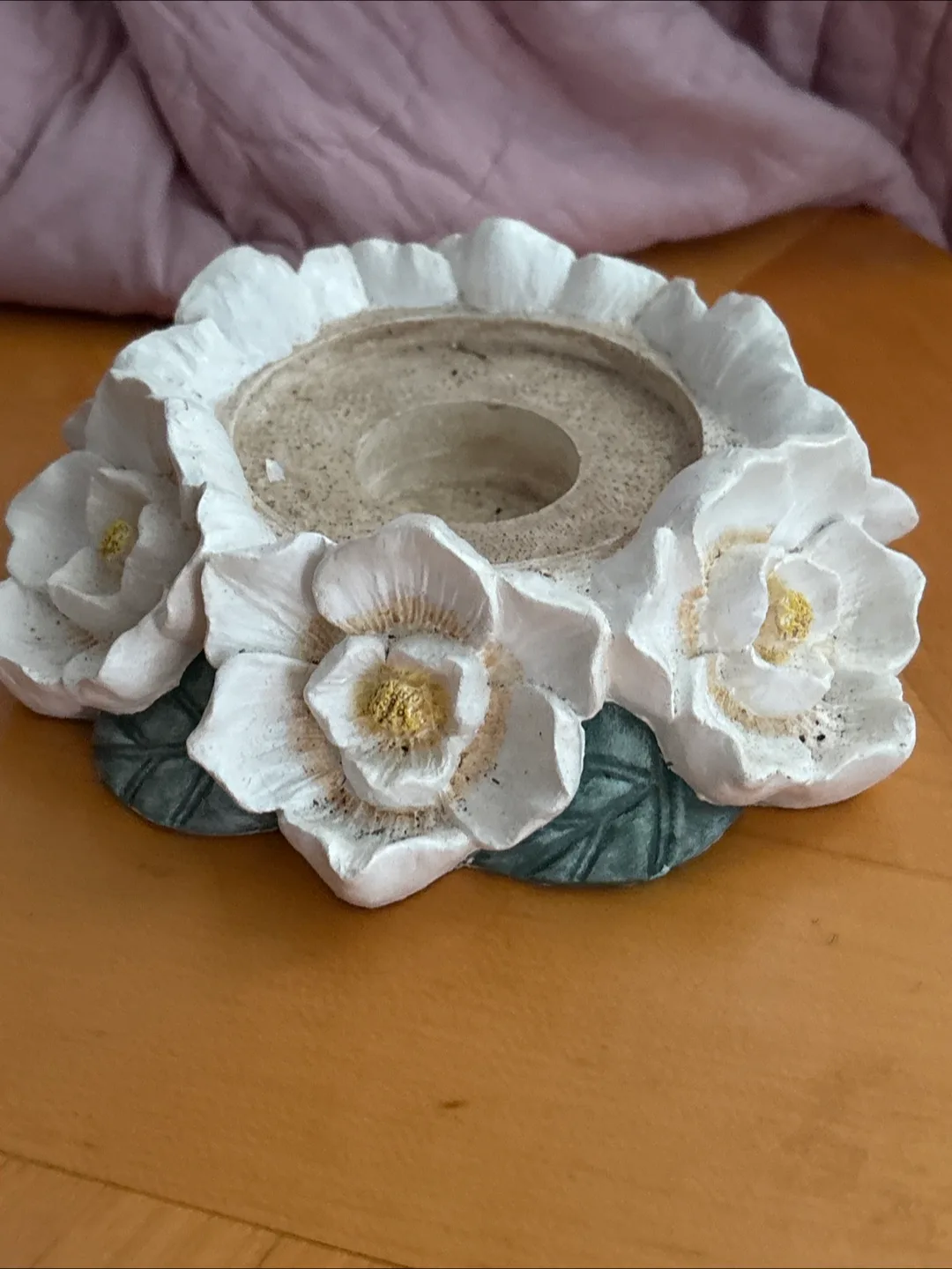 Floral Candle Holder image indicator(2)