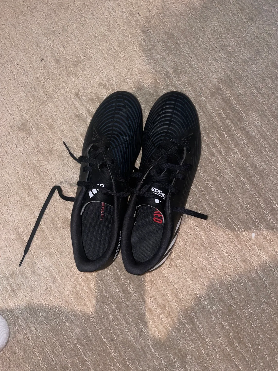 Adidas Predator Soccer Cleats (willing to negotiate) thumbnail