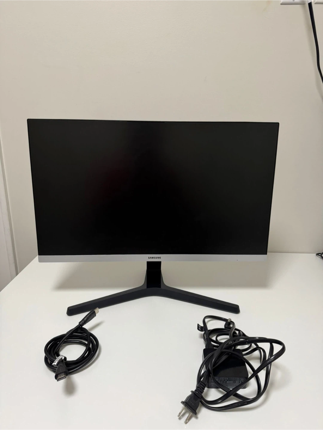 Samsung S24R35AFHN with a 24-inch Full HD (1920×1080) monitor