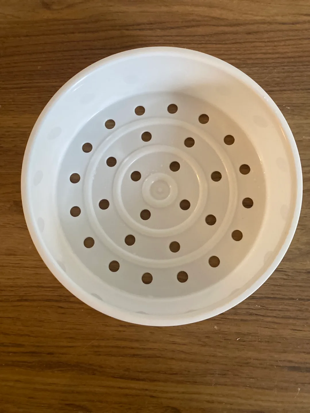 White Plastic Steamer Basket - 3.5" thumbnail