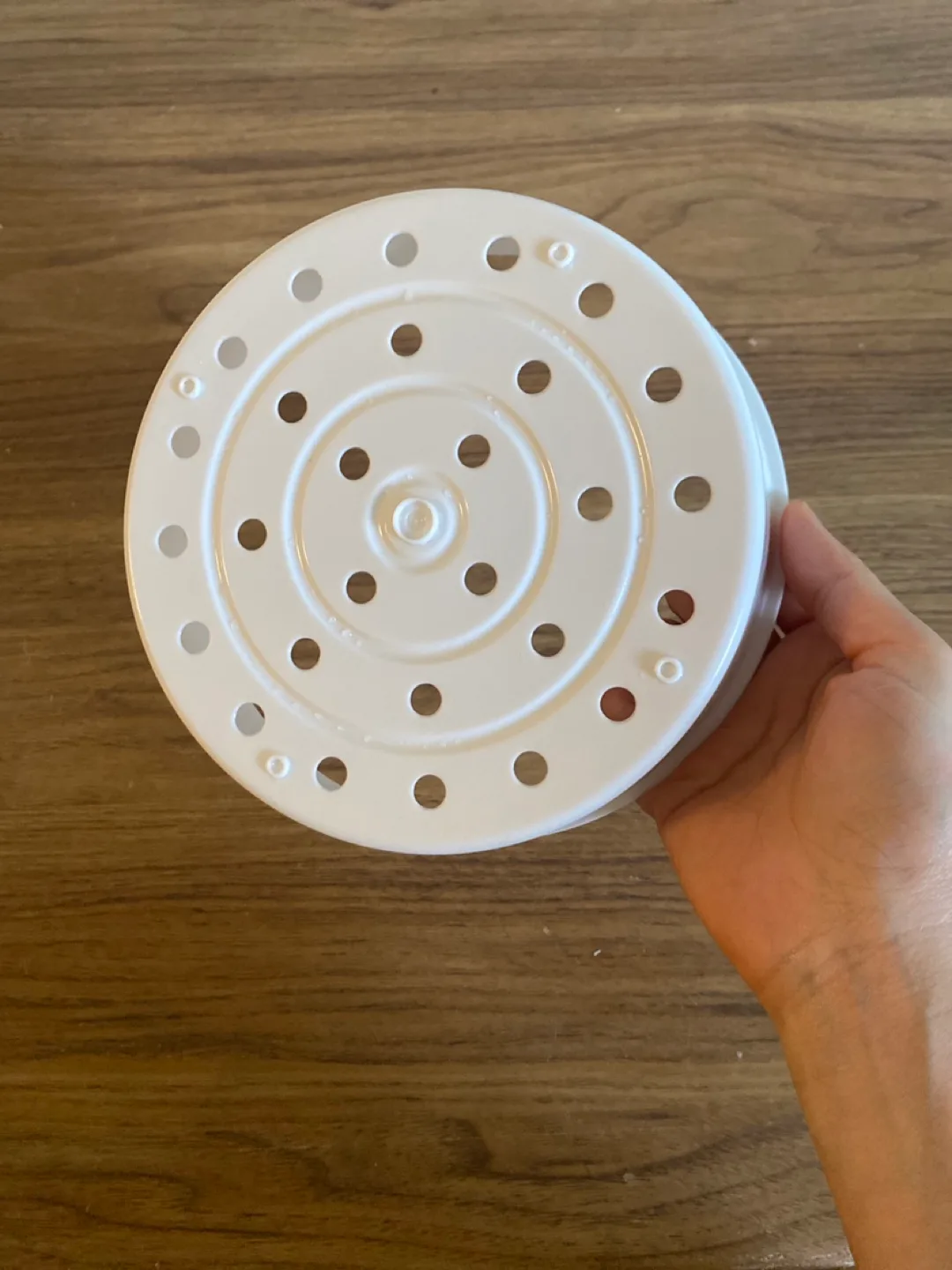 White Plastic Steamer Basket - 3.5" image indicator(2)