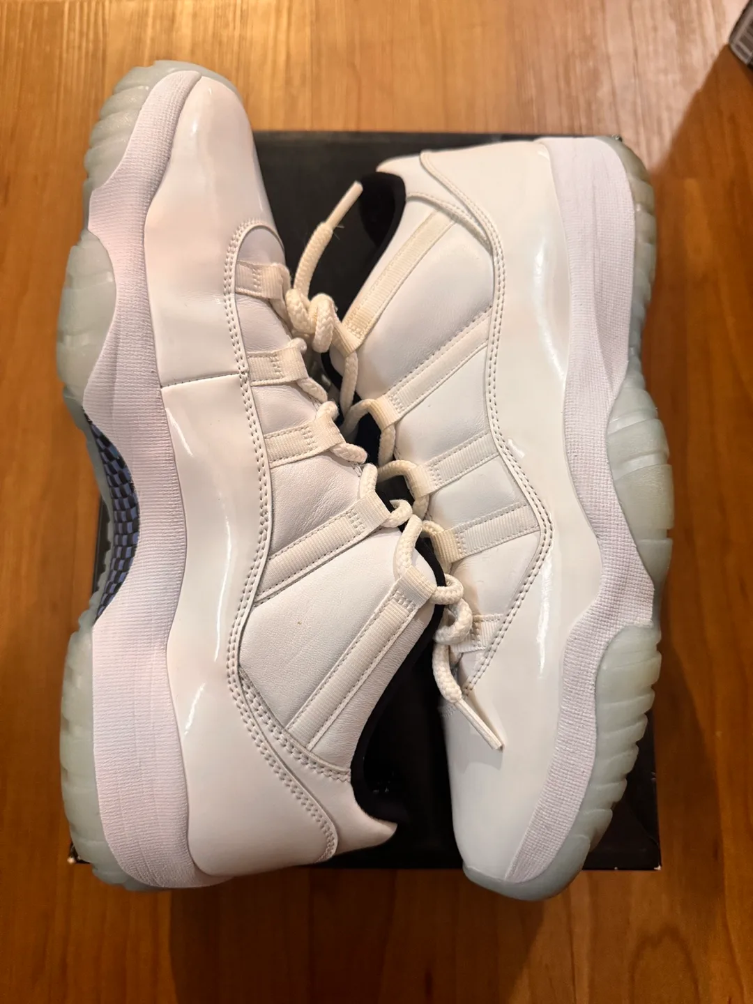 Jordan 11 Retro Legend Blue Shoes image indicator(3)
