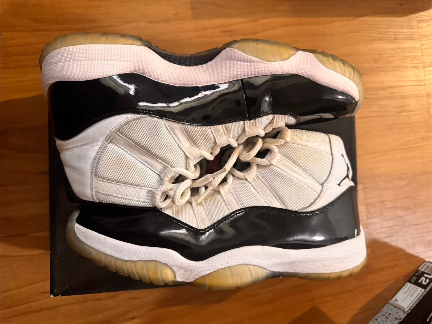 Air Jordan 11 Retro Concord Size 12 image indicator(3)