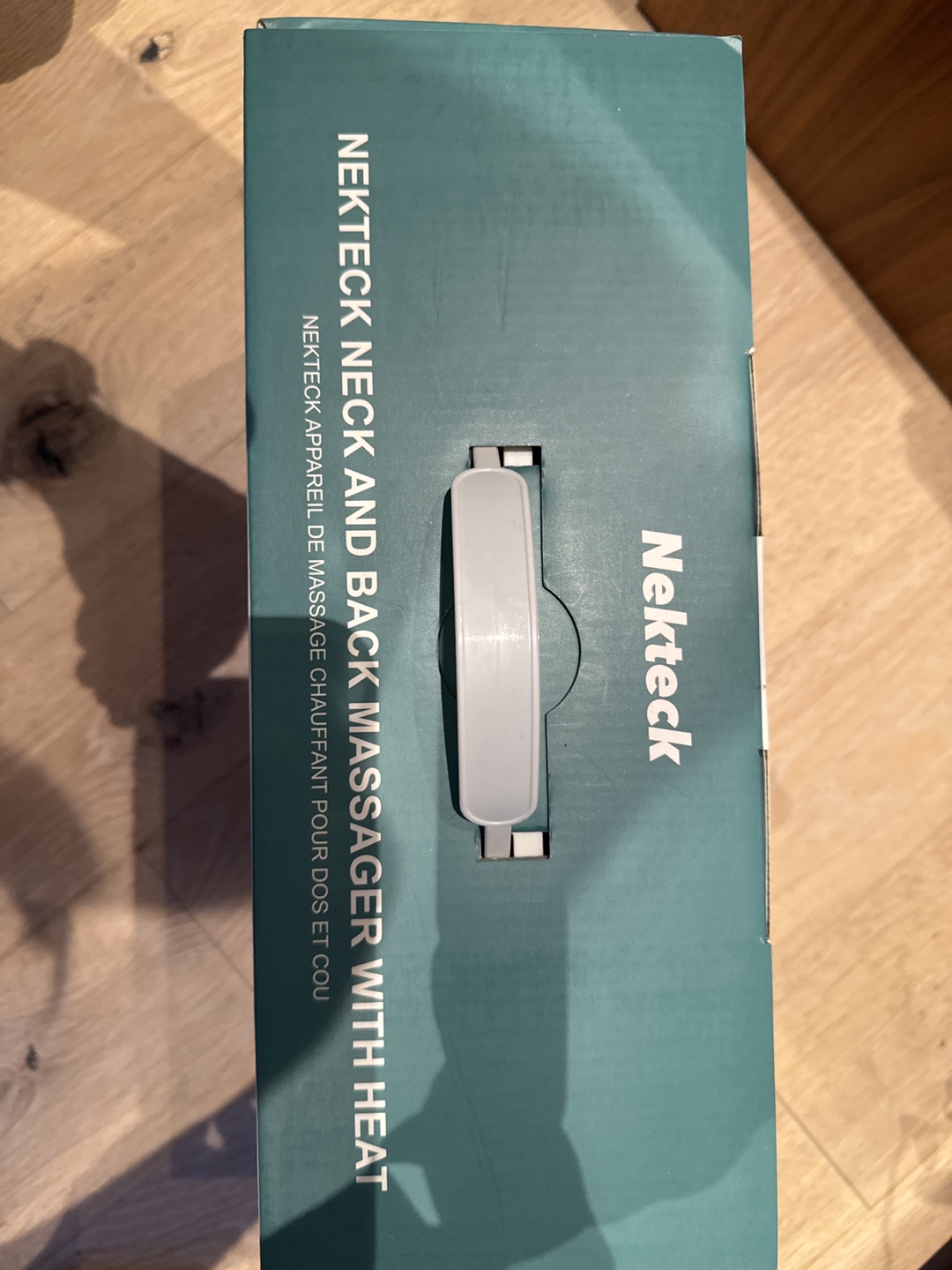 Nekteck Neck and Back Massager with Heat - Like New! - photo 2