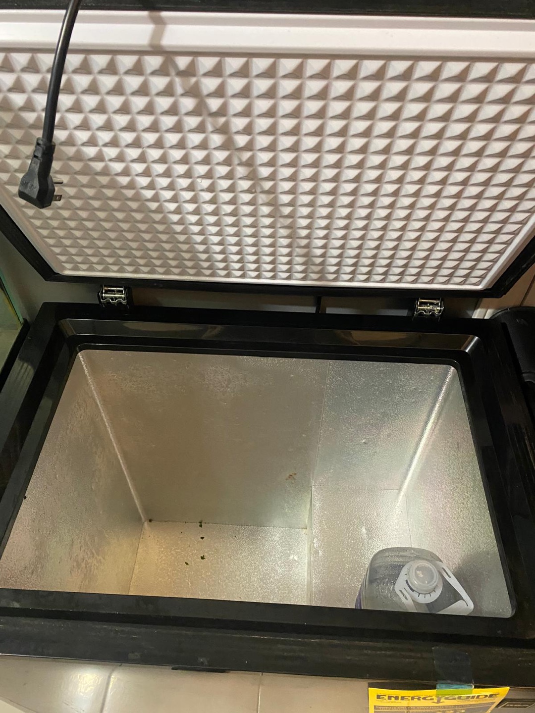 RCA Chest Freezer - 5 Cubic Feet - photo 3