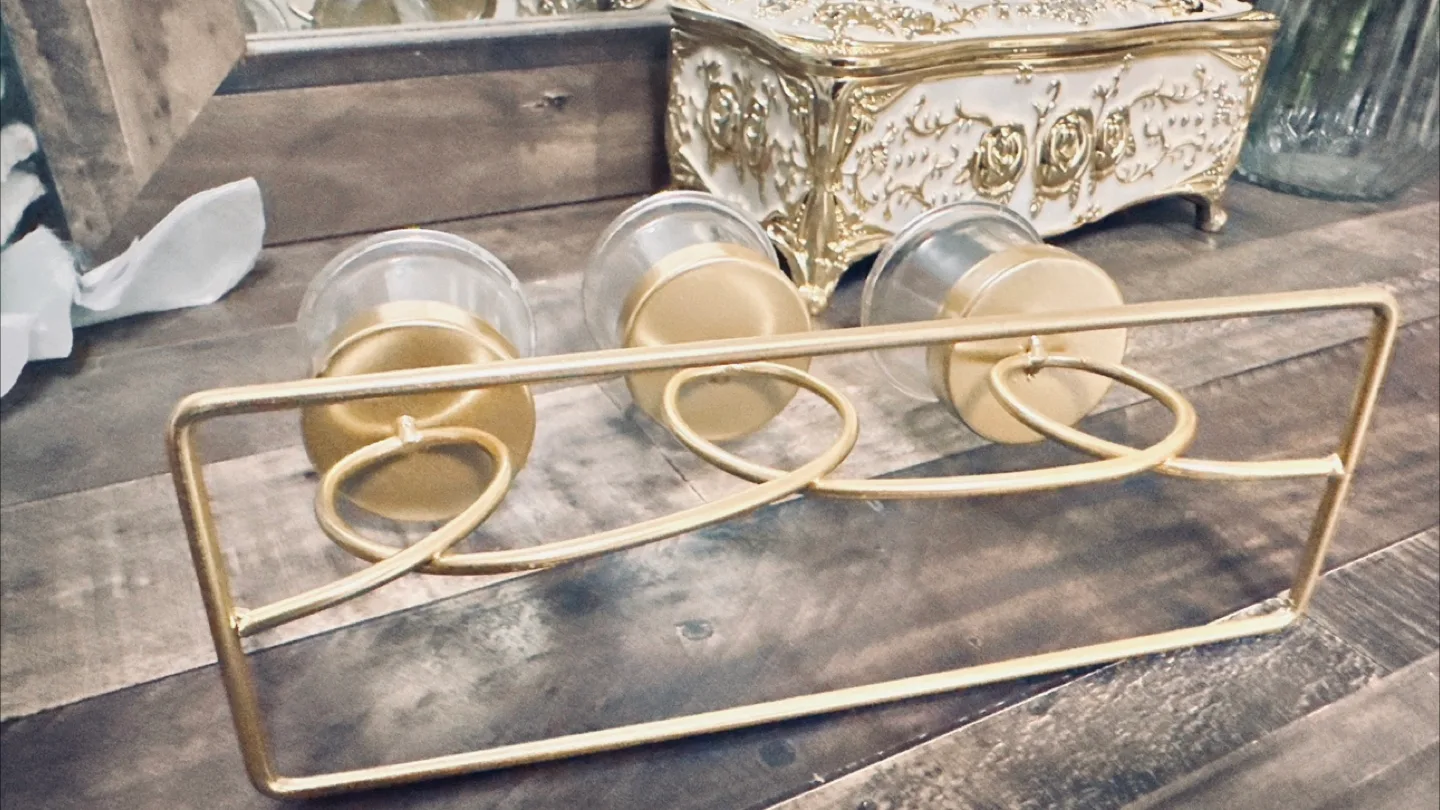 Gold Metal & Glass Candle Holder image indicator(4)