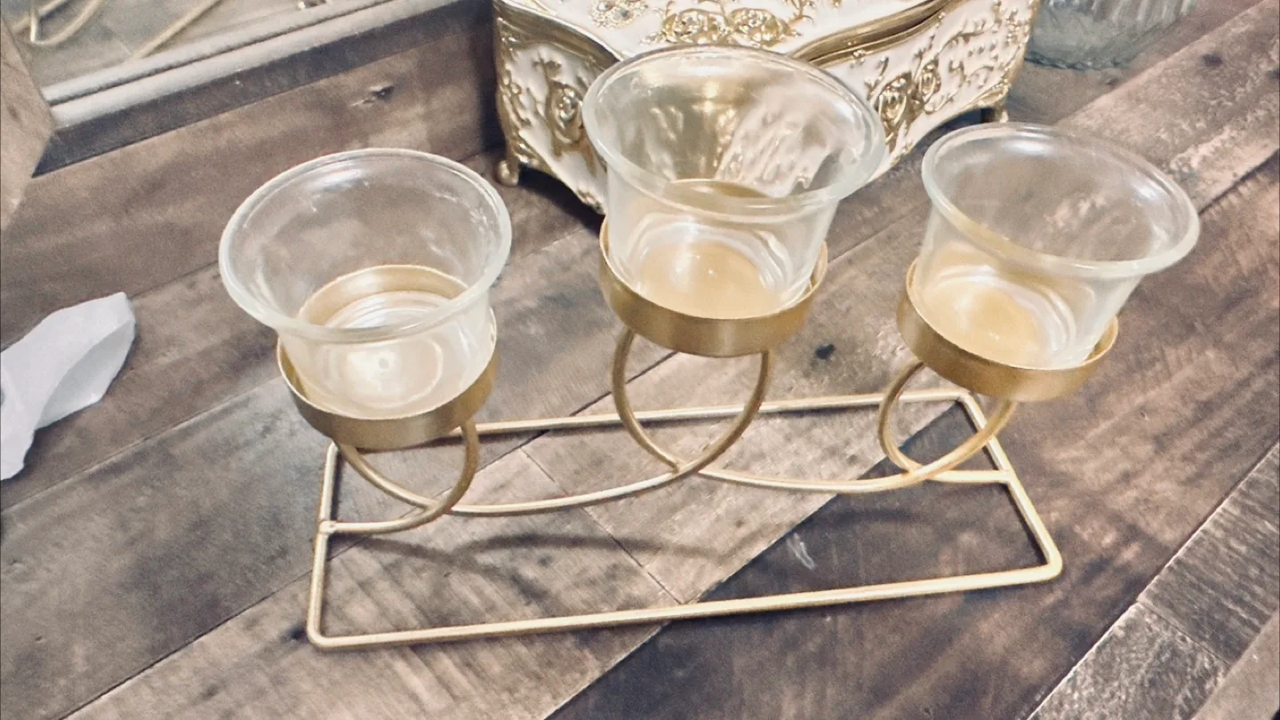 Gold Metal & Glass Candle Holder image indicator(2)