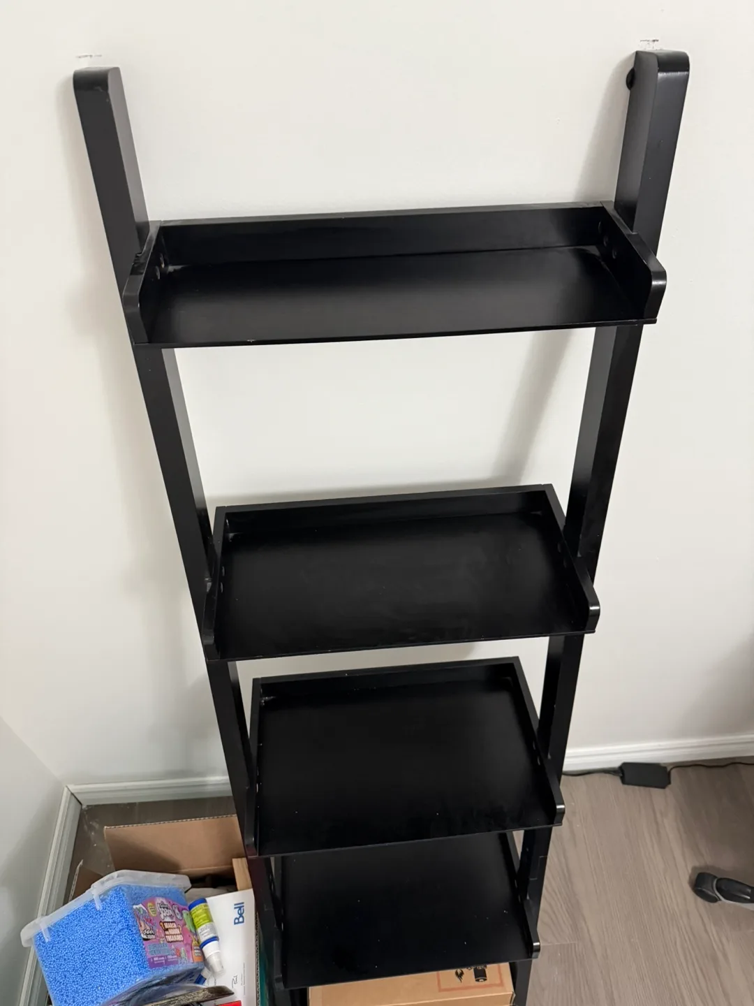 Black Ladder Shelf - 4 Tier image indicator(2)
