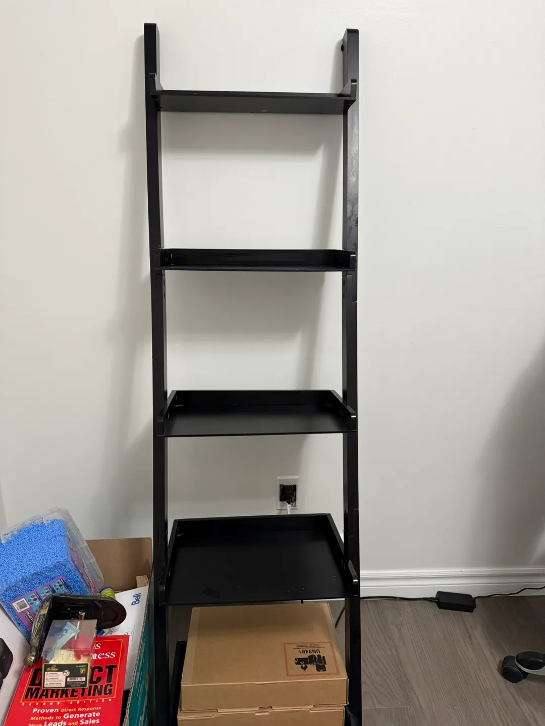 Black Ladder Shelf - 4 Tier thumbnail