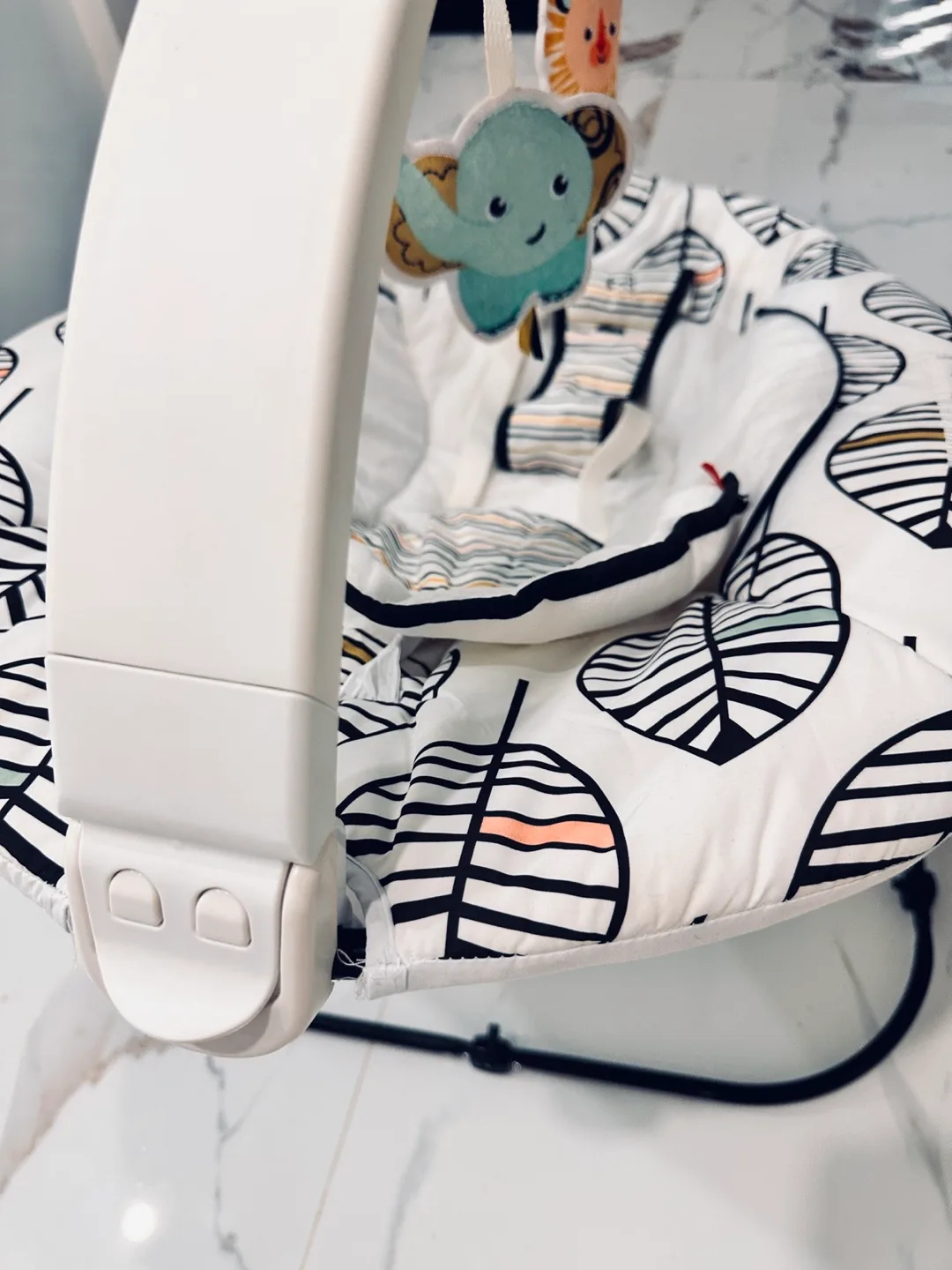 Fisher-Price Baby Bouncer image indicator(2)