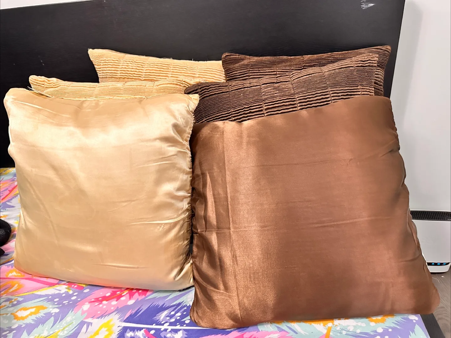 Assorted Decorative Throw Pillows - Set of 6 image indicator(3)