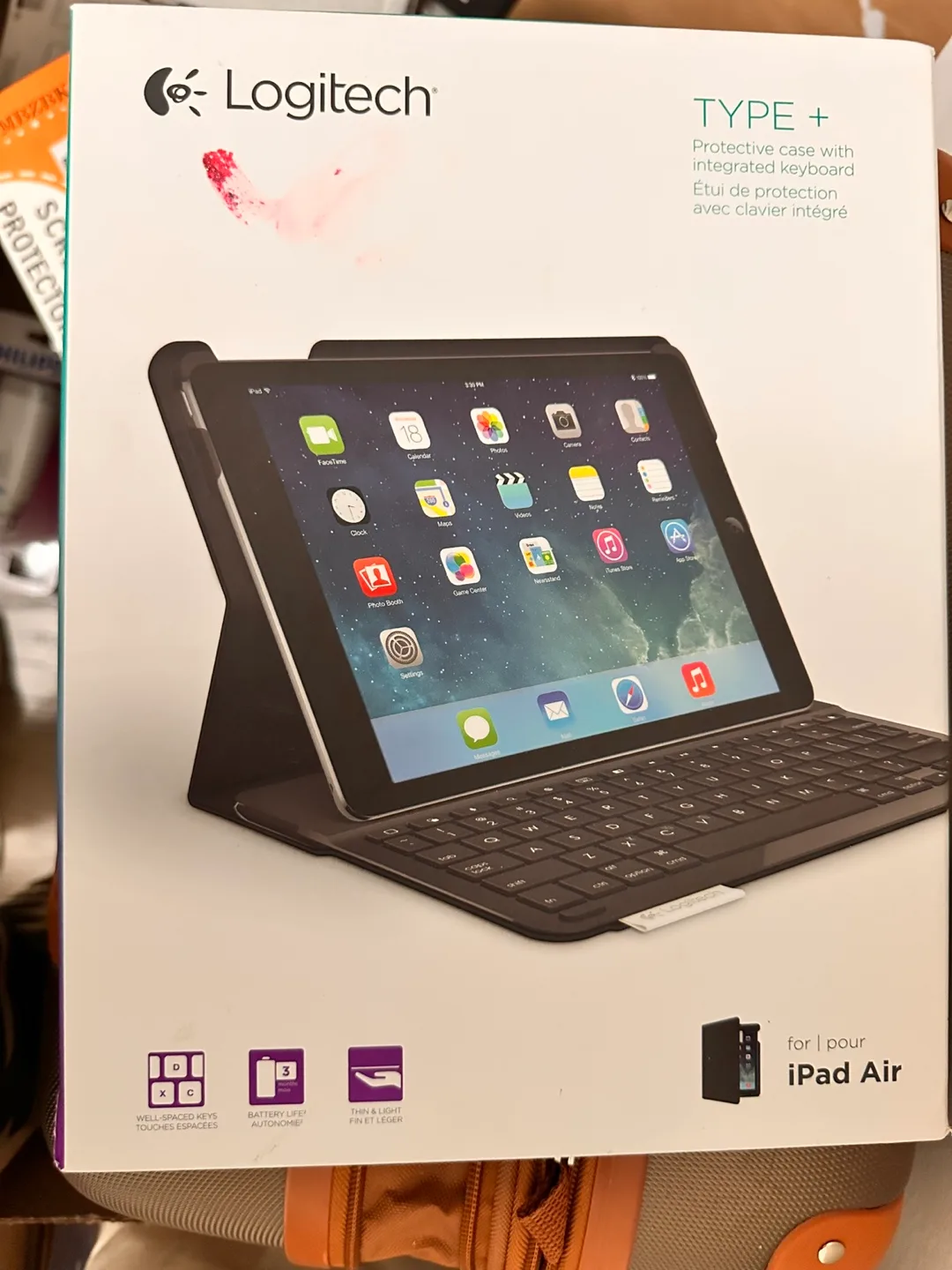 Logitech Type+ iPad Air Keyboard Case thumbnail