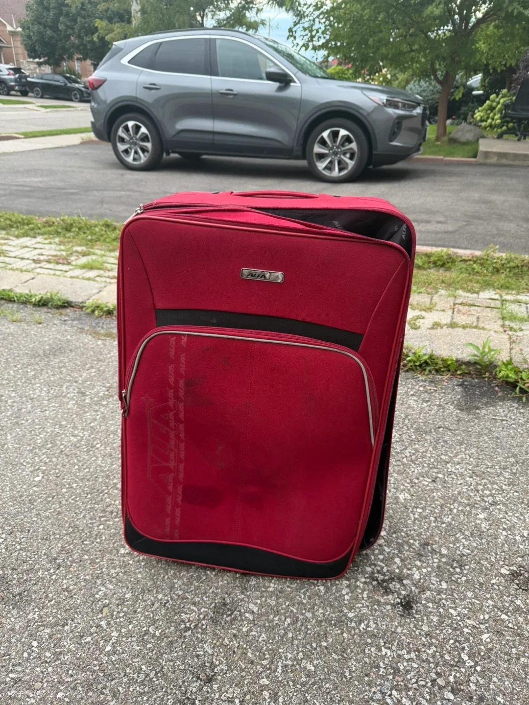Red ALFA Luggage Suitcase thumbnail