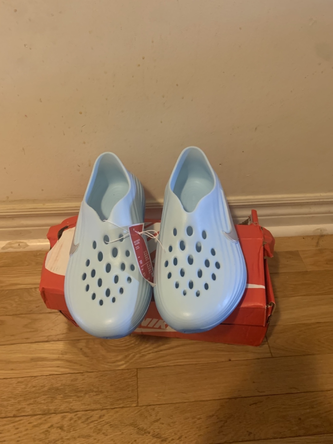 New Nike rejuven8  Size 10 - Blue
