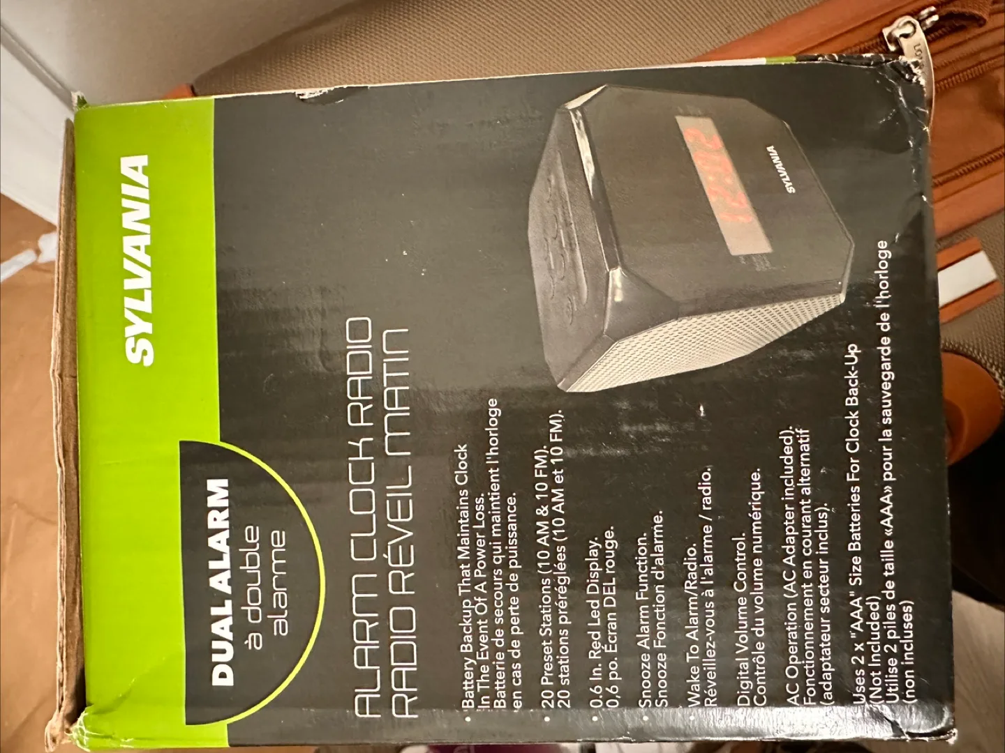 Sylvania SCR420H Clock Radio - Dual Alarm thumbnail